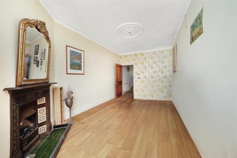 undefined, Rathcoole Avenue, London N8