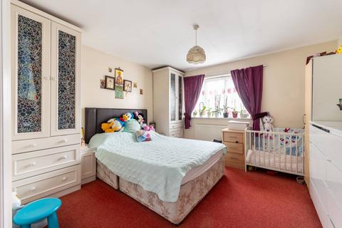 5 bedroom detached house for sale, Mountington Park Close, Harrow, HA3