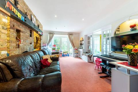 undefined, Mountington Park Close, Harrow, HA3