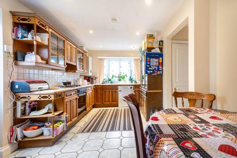 Mountington Park Close, Harrow, HA3