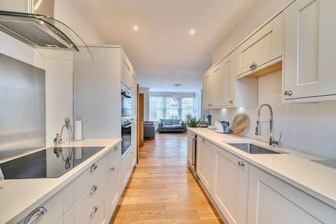 3 bedroom flat for sale, South Drive, Harrogate, HG2