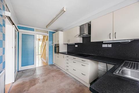 4 bedroom end of terrace house for sale, Appledore Close, Bristol