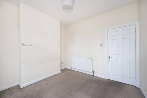 2 bedroom flat for sale, Mare Street, Hackney, London, E8