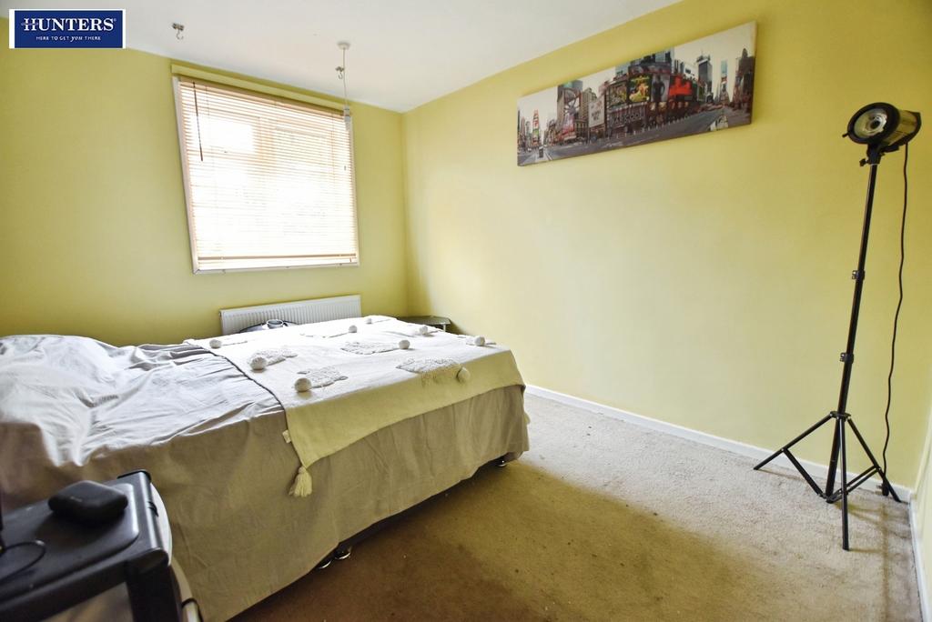 Bedroom 2/ Dining Room