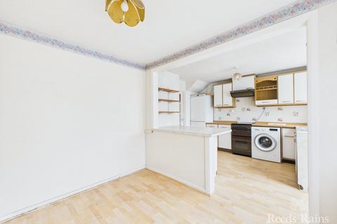 undefined, Astral Way, Hull HU7