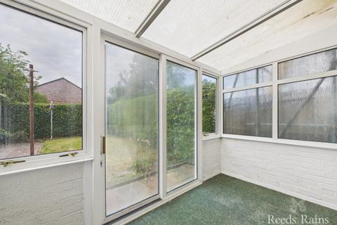 undefined, Astral Way, Hull HU7