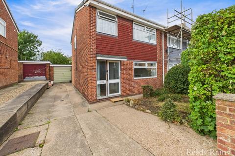 Astral Way, Hull HU7