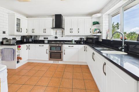 4 bedroom detached house for sale, Valley Road, Bristol BS20