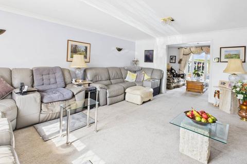 4 bedroom detached house for sale, Valley Road, Bristol BS20