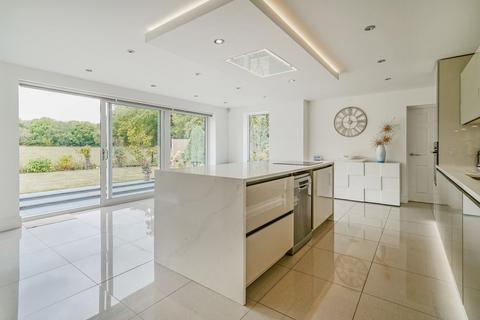 5 bedroom detached house for sale, Rumbush Lane, Solihull, B94