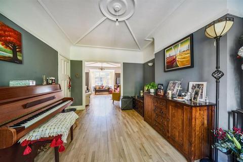 5 bedroom semi-detached house for sale, Whitchurch Gardens, Edgware HA8