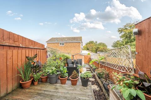 2 bedroom terraced house for sale, Winwick Road, Freshbrook, Swindon, SN5 8NF
