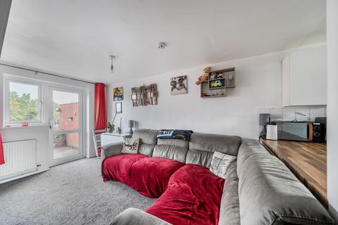 2 bedroom terraced house for sale, Winwick Road, Freshbrook, Swindon, SN5 8NF