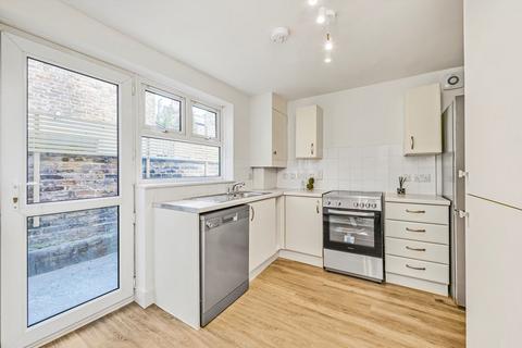 40a Solon Road, London, SW2 5UY