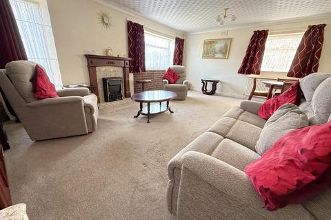 3 bedroom detached bungalow for sale, Raymond Drive, Bingham