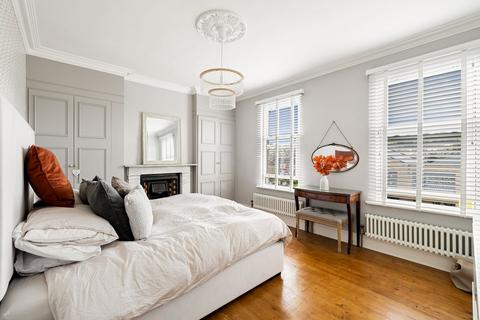 51 Barton Road, Dover, CT16 2NF