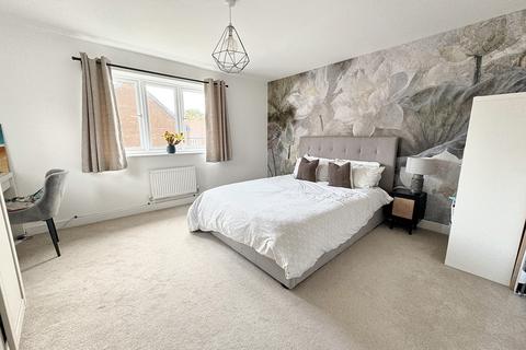 3 bedroom semi-detached house for sale, Colden Common