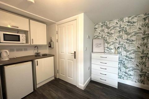 undefined, Room M, 132 Belsize Avenue, Woodston, PE2 9HX