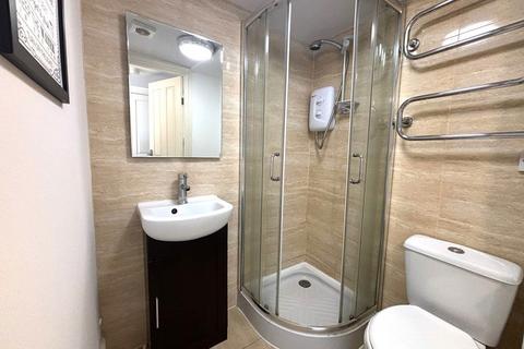 undefined, Room M, 132 Belsize Avenue, Woodston, PE2 9HX