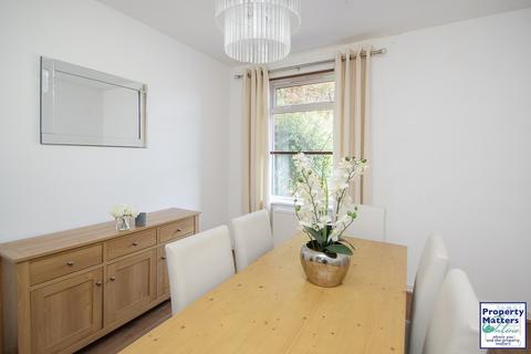 29 Highthorne Crescent, West Kilbride, KA23 9DN