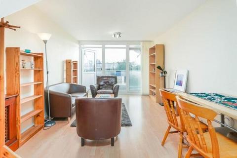 2 bedroom maisonette for sale, Withy House, Globe Road, London, E1