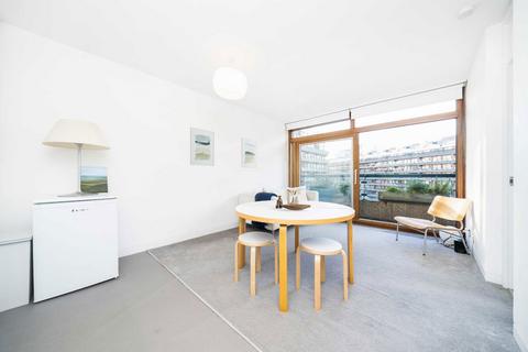 undefined, Barbican, London EC2Y