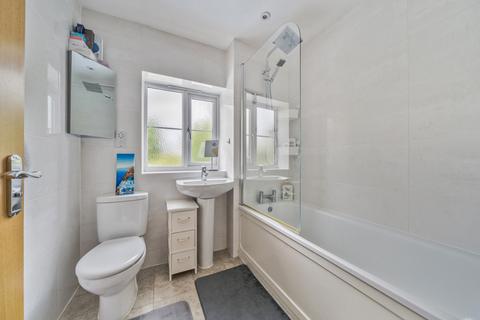 43 Waratah Drive, Chislehurst, BR7 5FP