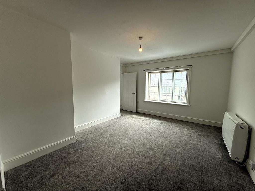 Open plan kitchen/dining room
