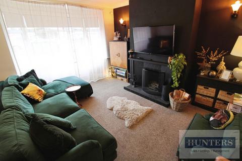 3 bedroom semi-detached house to rent, Inglewood Road , Bexleyheath , Kent , DA7 6JR