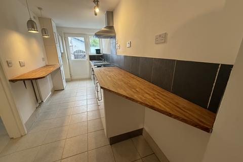 2 bedroom terraced house to rent, Slade Road, Ilfracombe EX34