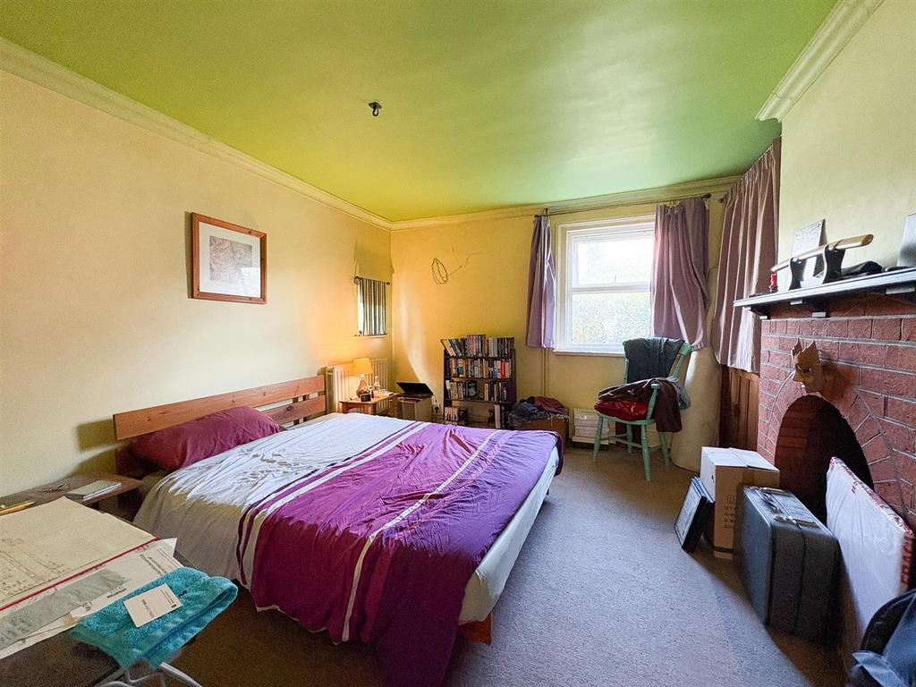 Bedroom-2.jpg