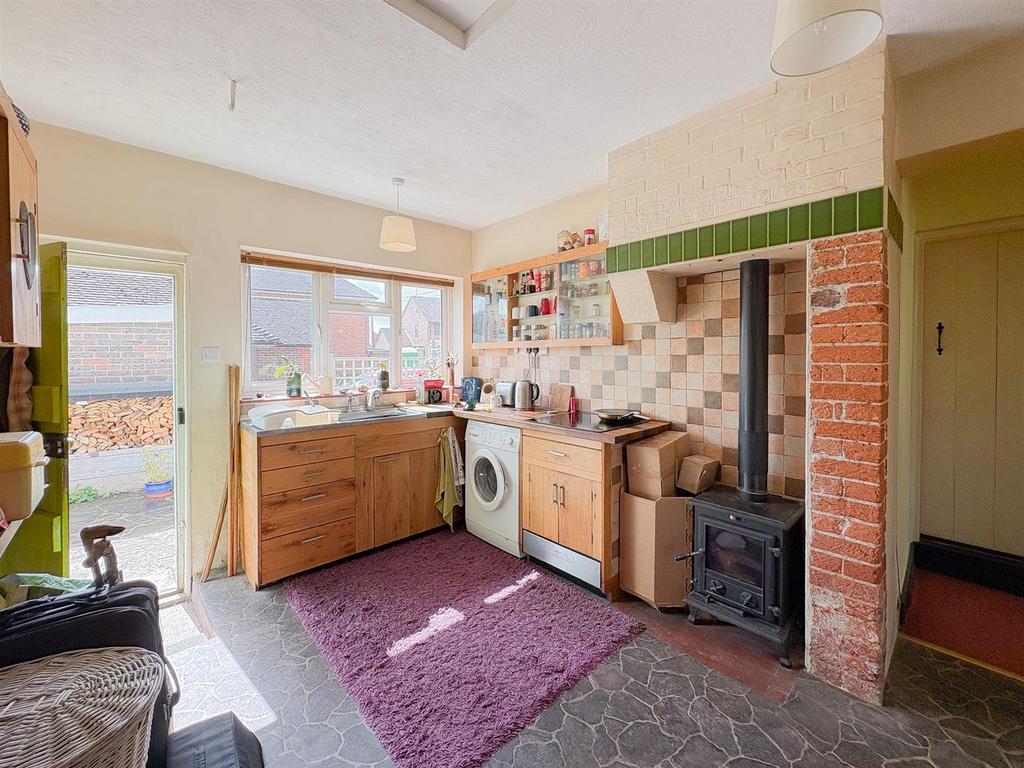 Kitchen-3.jpg