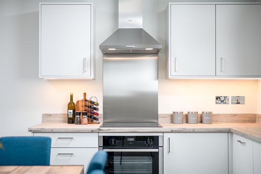 Kitchen 2.jpg