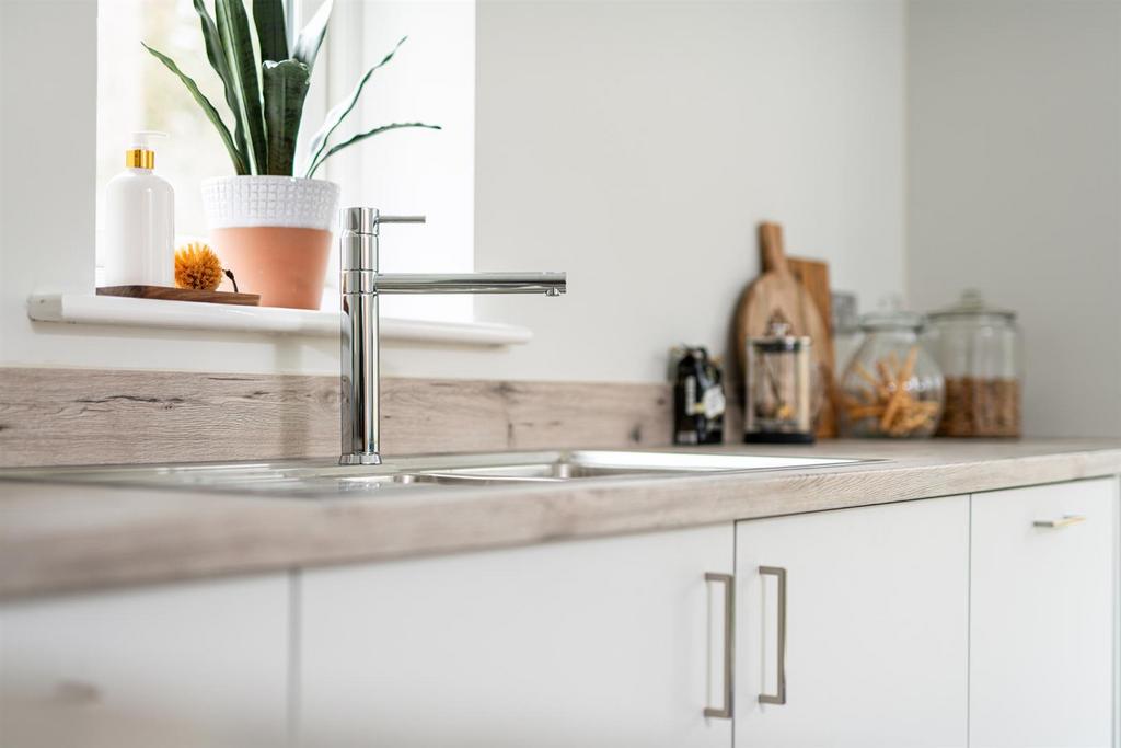 Kitchen 6.jpg