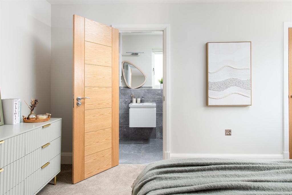 Bedroom1 5.jpg