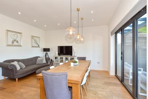 5 bedroom detached bungalow for sale, Mickleburgh Avenue, Herne Bay CT6