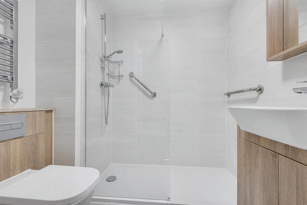 Shower Room.jpeg