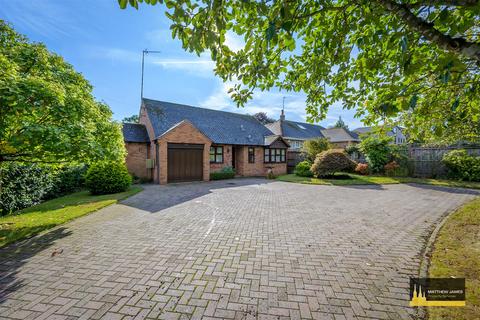 3 bedroom detached bungalow for sale, Westwood Heath Road, Coventry *No Chain*