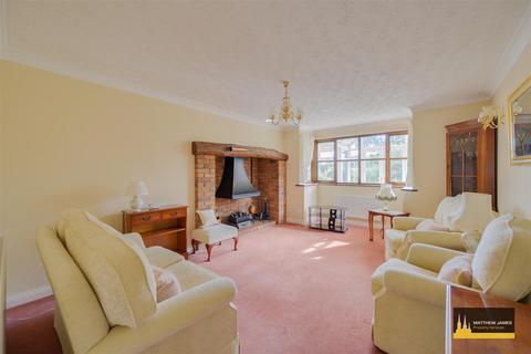3 bedroom detached bungalow for sale, Westwood Heath Road, Coventry *No Chain*