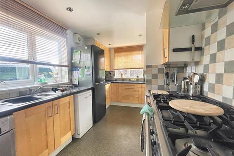 22 Wayside, Worle, Weston-super-mare, BS22 9BL