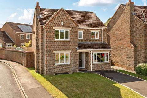 4 bedroom detached house for sale, Pecketts Way, Harrogate, HG1