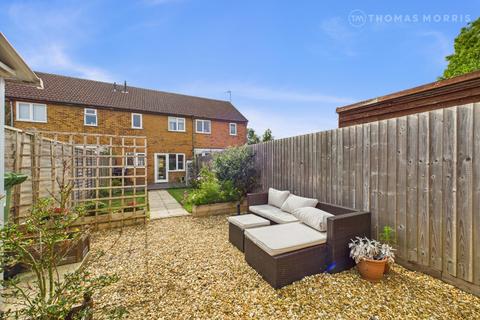 17 Balmoral Drive, Ramsey Forty Foot, Huntingdon, PE26 2YR