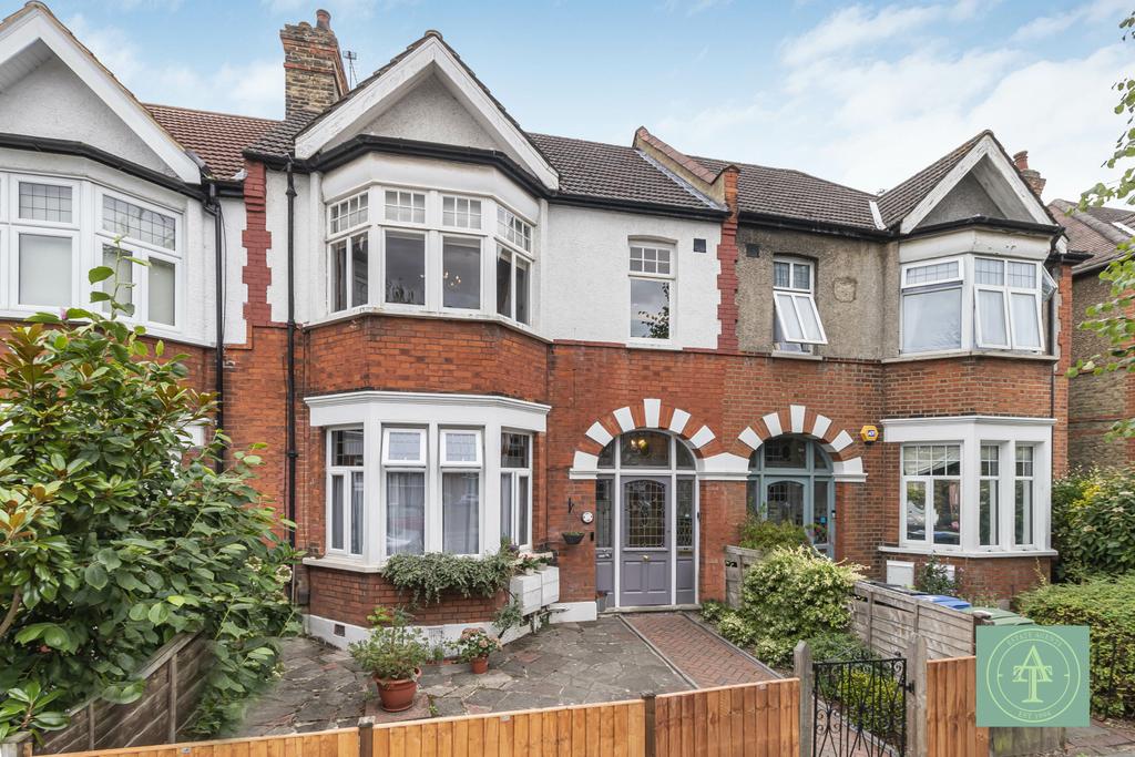 Three Bedroom Maisonette For Sale