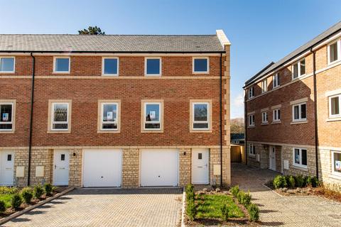 Polebarn Road, Trowbridge BA14