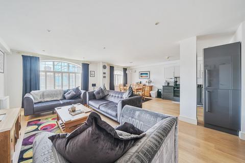Bell Yard Mews, London, SE1