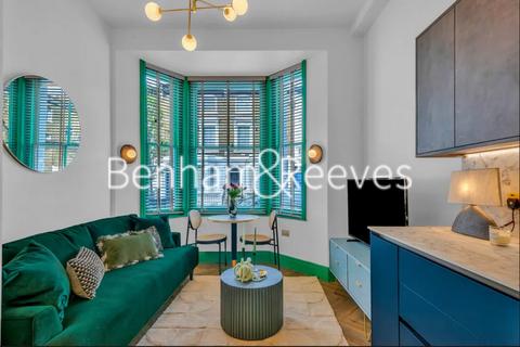 1 bedroom apartment to rent, Overstone Road, Hammersmith W6