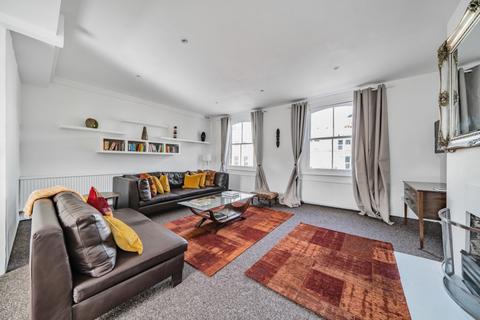 3 bedroom flat to rent, Askew Road, London, W12