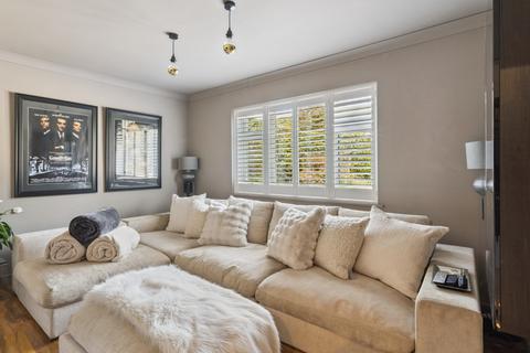 5 bedroom country house for sale, Spurlands End Road, Great Kingshill, HP15