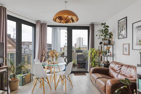 2 bedroom apartment for sale, Ashwin Street, London, E8