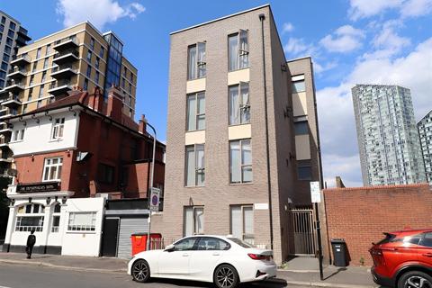 House share to rent, Riverdene Road, Ilford